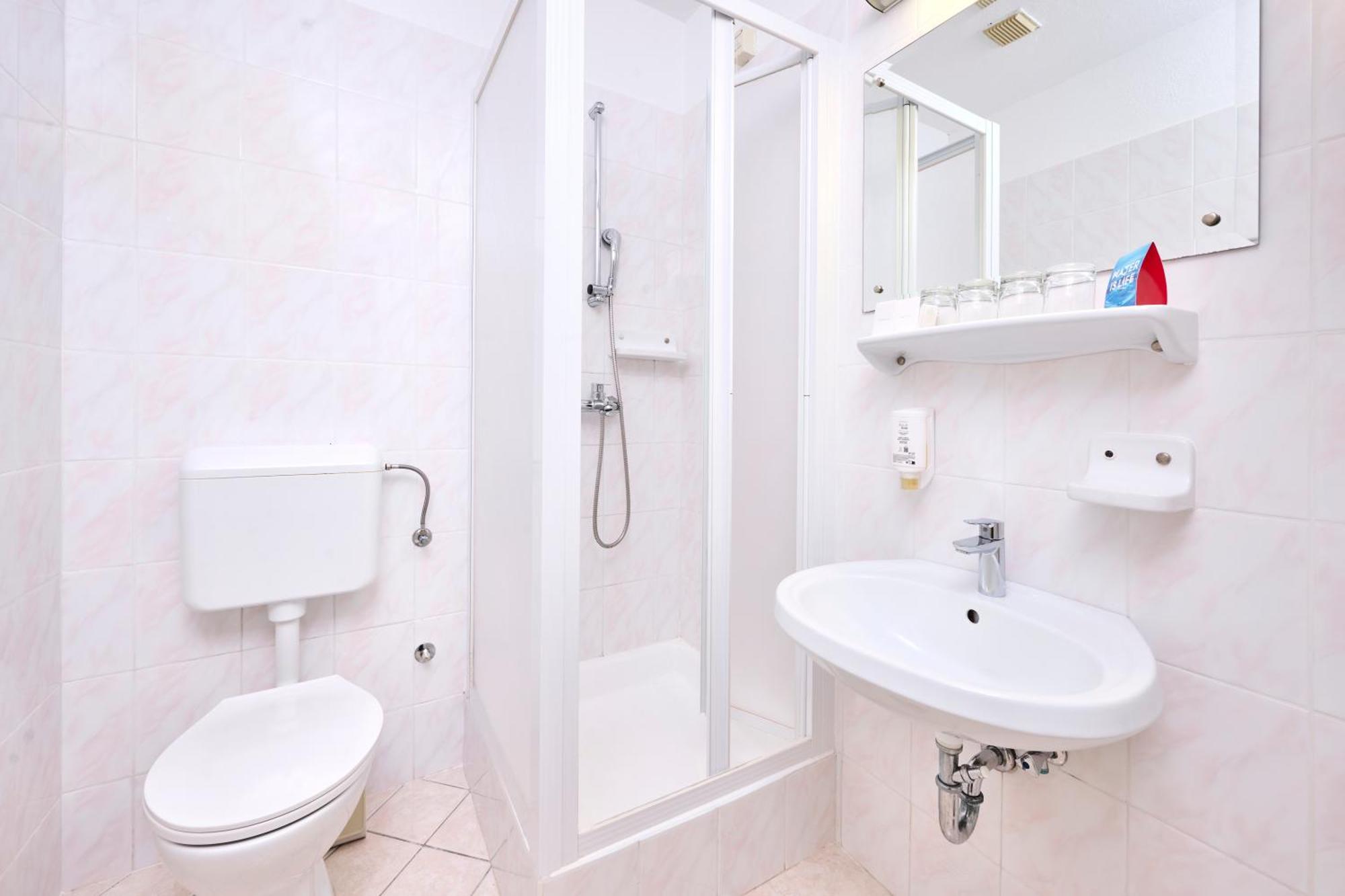 Apartments Galijot Plava Laguna โปเรช ภายนอก รูปภาพ